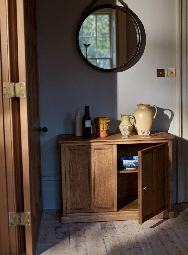 Wooden sideboard with 2 doors and lock, pine wood cabinet in natural brown finish