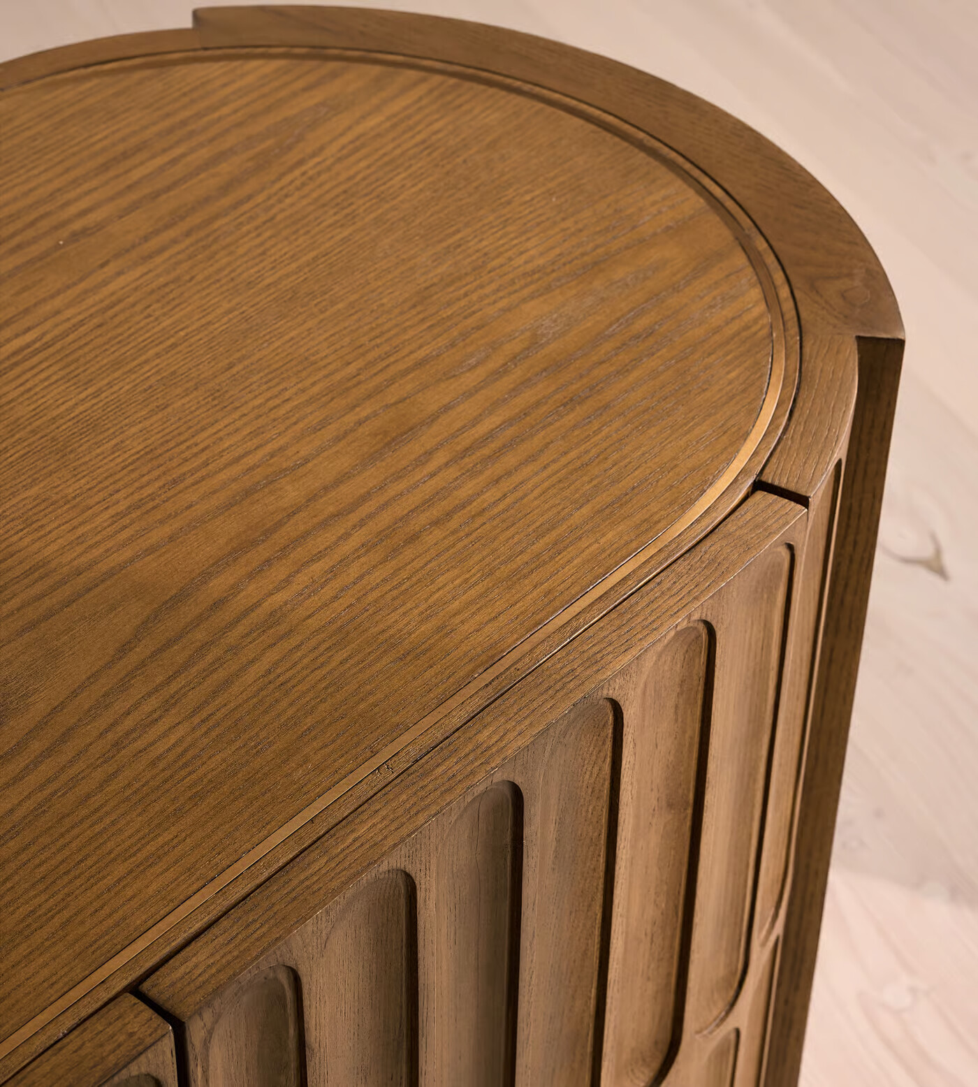 Sideboard in teak wood with brown finish for dining or living room storage Sideboard in teak wood with brown finish for dining or living room storage