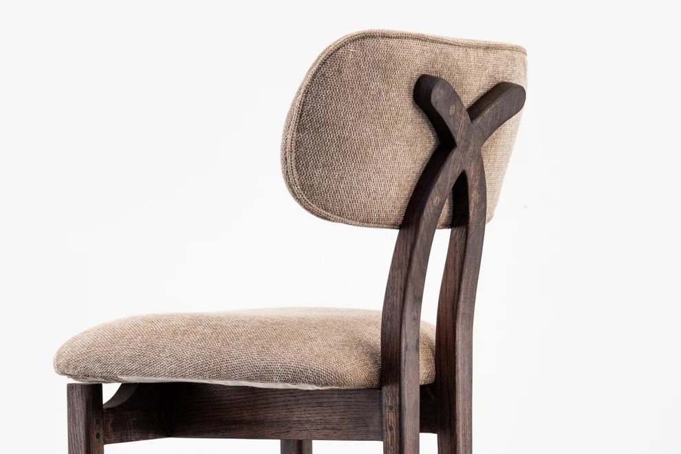 Teak wood bar stool with cotton canvas seat and dark brown finish Teak wood bar stool with cotton canvas seat and dark brown finish