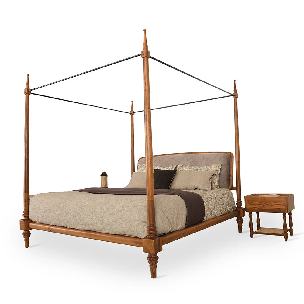 Wooden poster bed in teak wood with natural brown finish