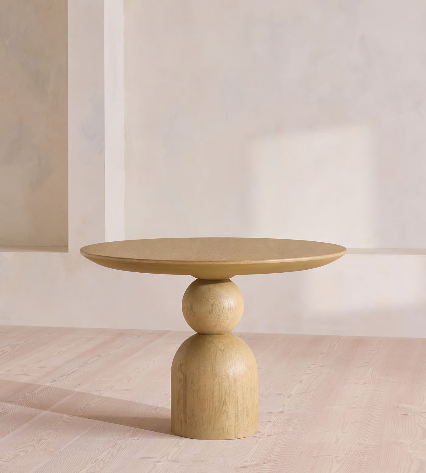Dining room table in teak wood with natural finish
