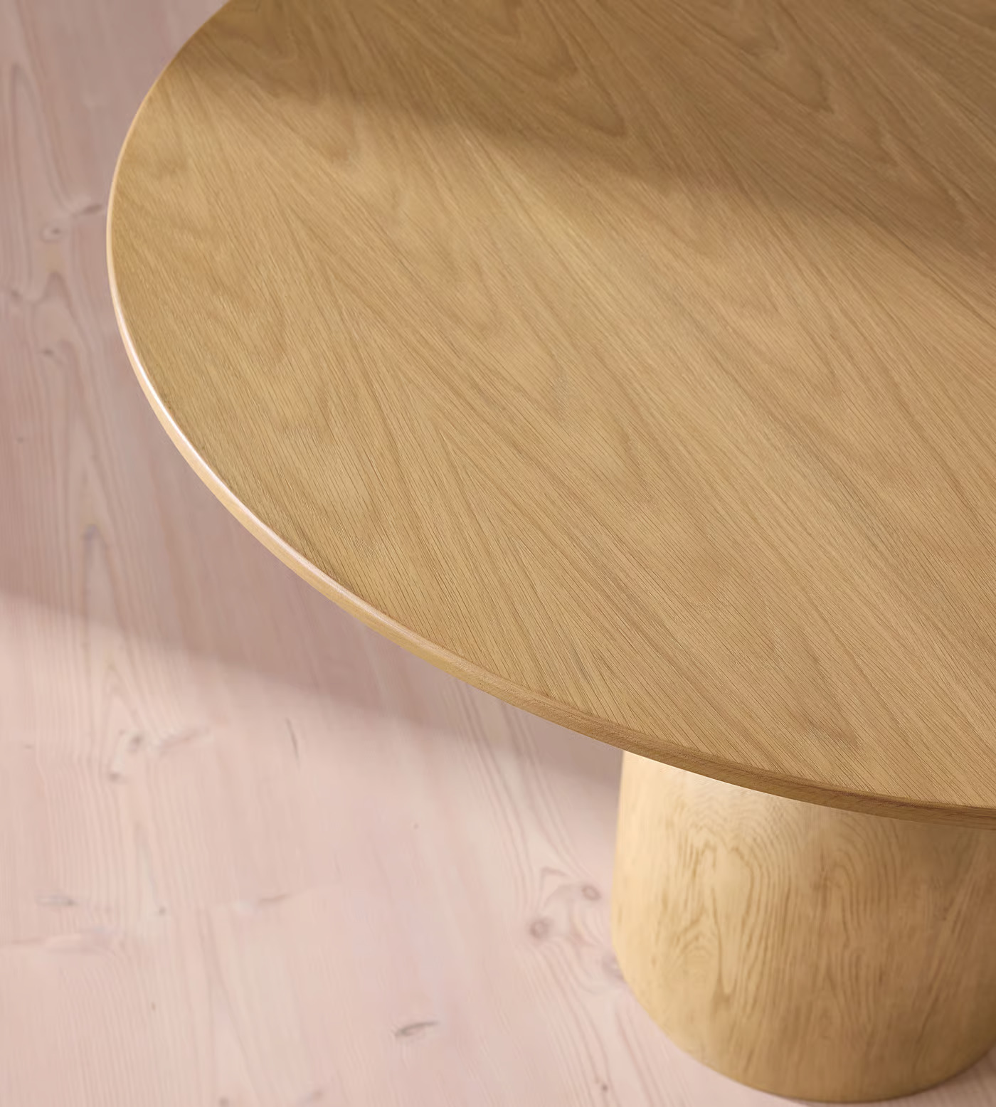 Dining room table in teak wood with natural finish