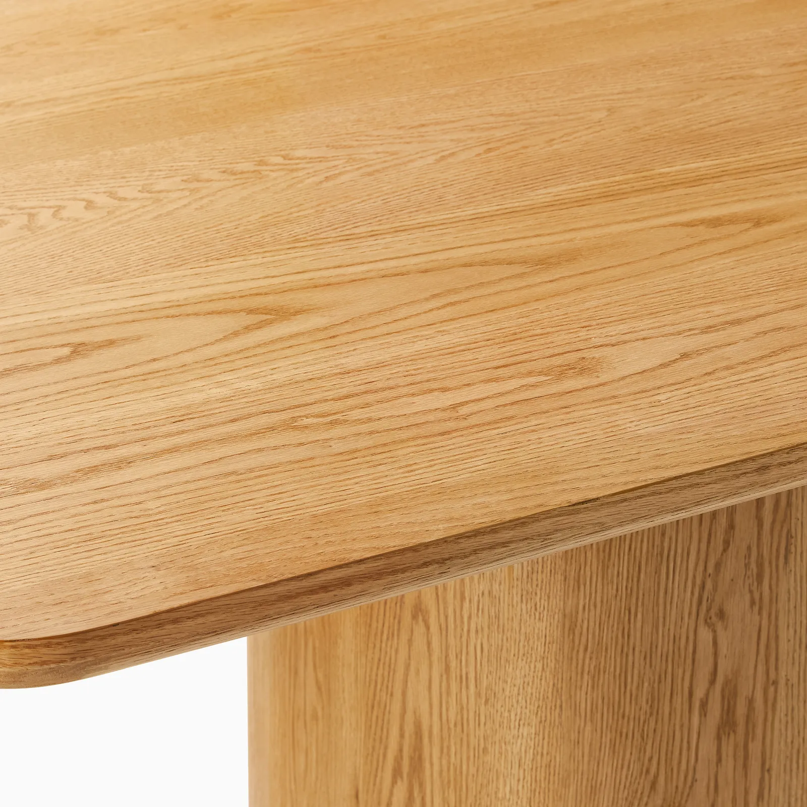 Ravello dining table in teak wood with natural finish Ravello dining table in teak wood with natural finish