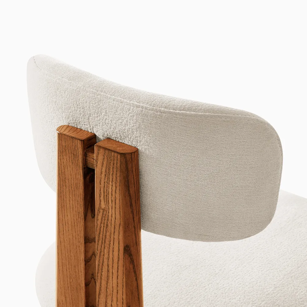 Kiri dining chair in teak wood with soft cushions Kiri dining chair in teak wood with soft cushions