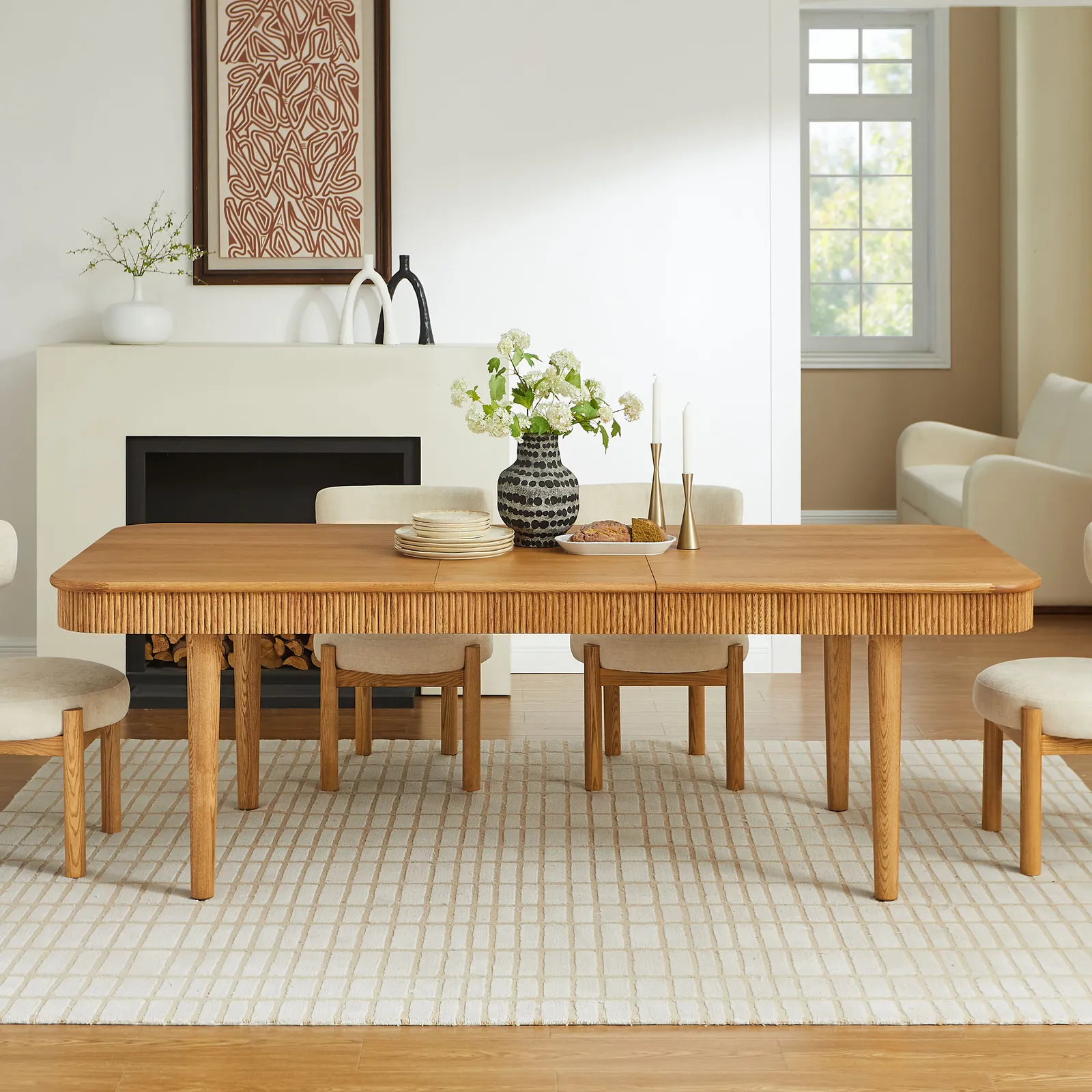 Classic dining table in teak wood with natural finish