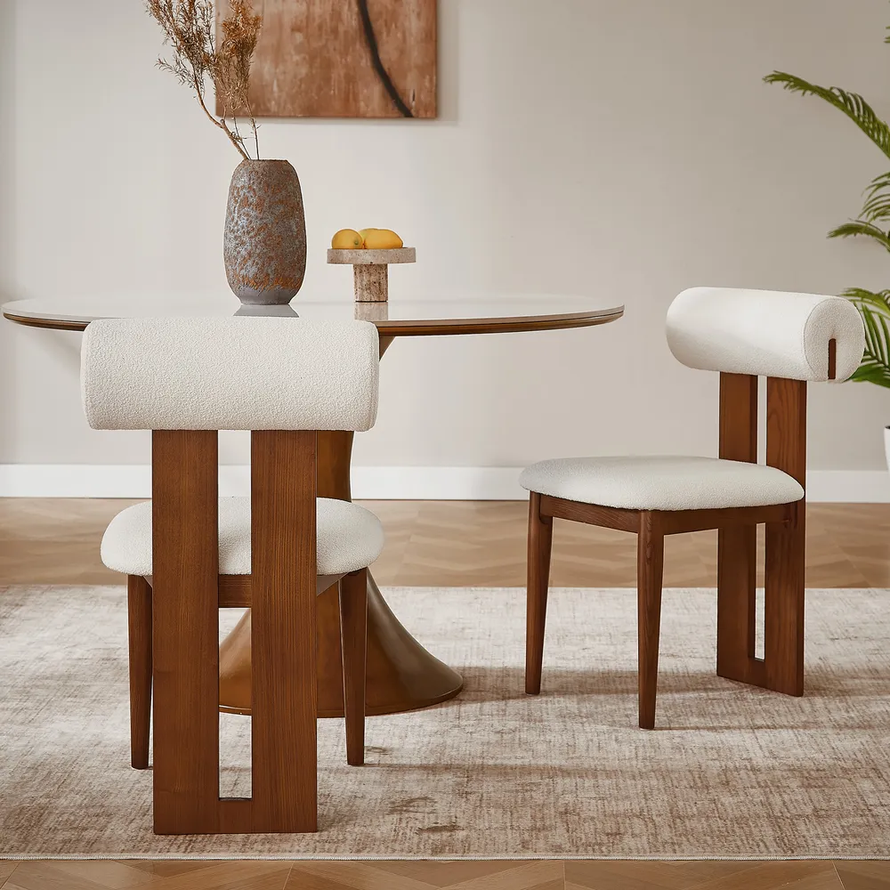 Sway dining chair in teak wood with natural brown finish