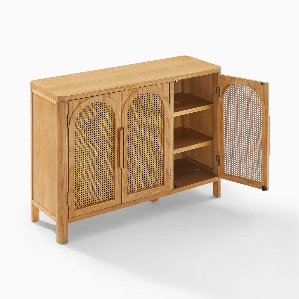 Rattan shoe storage in teak wood with natural finish Rattan shoe storage in teak wood with natural finish