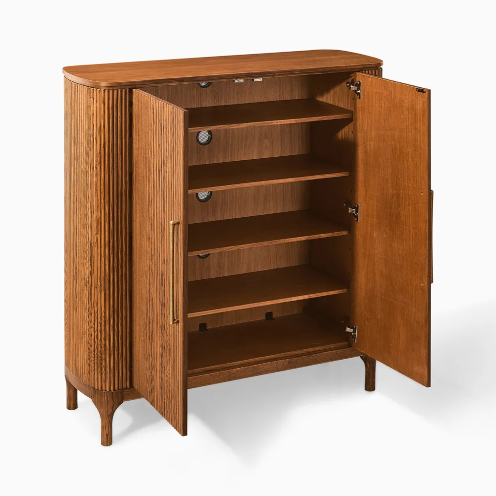 Royal shoe storage in teak wood with upholstered top Royal shoe storage in teak wood with upholstered top