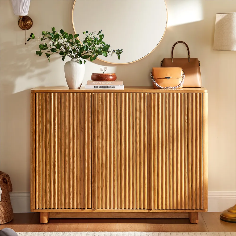 Wooden shoe storage in teak wood with upholstered top