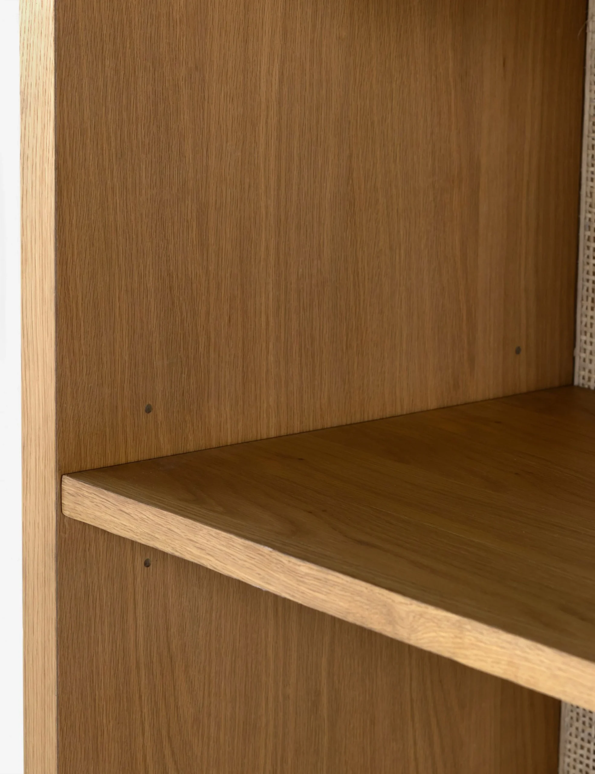 Arch bookshelf in teak wood and rattan with natural brown finish