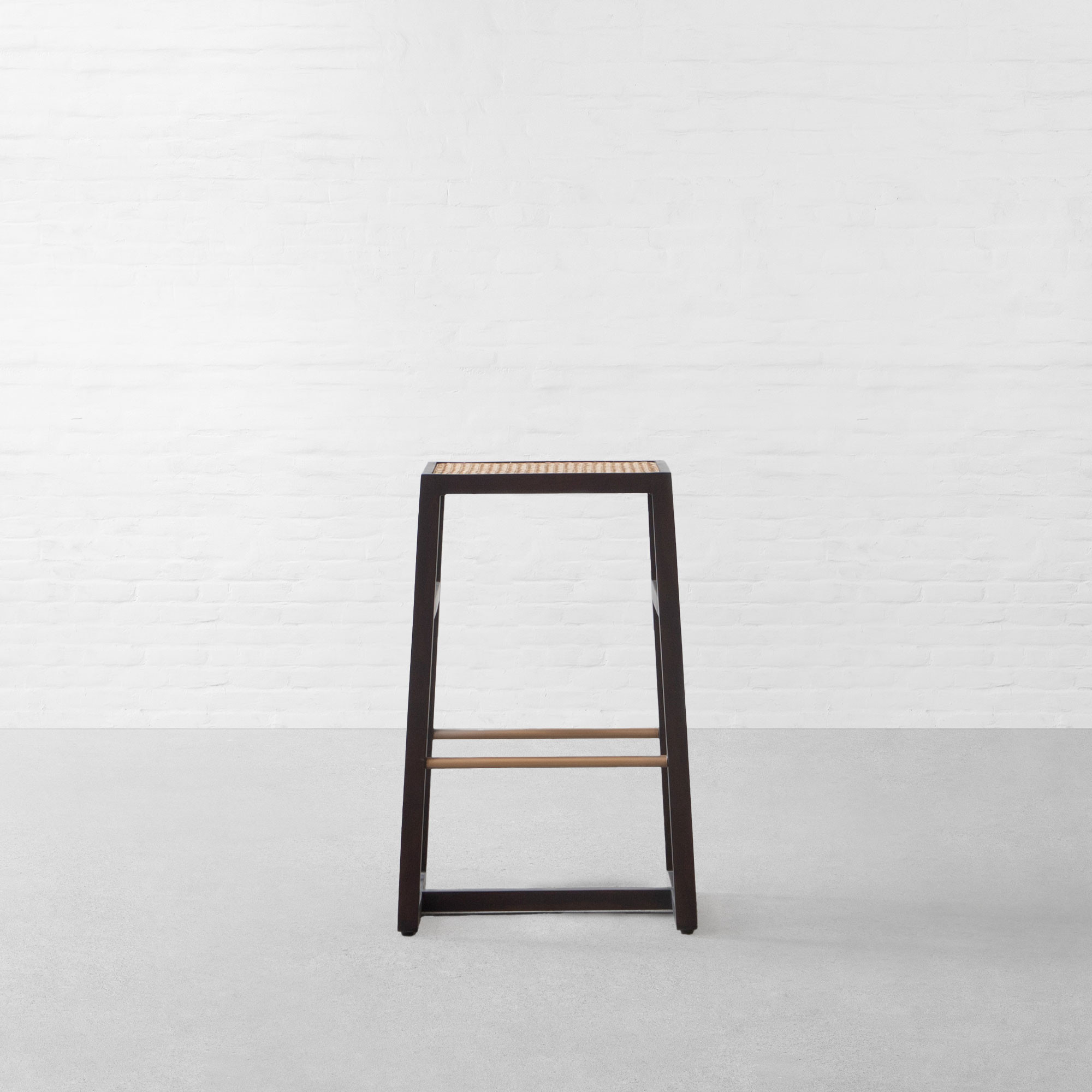 Rattan bar stool in teak wood with natural brown finish