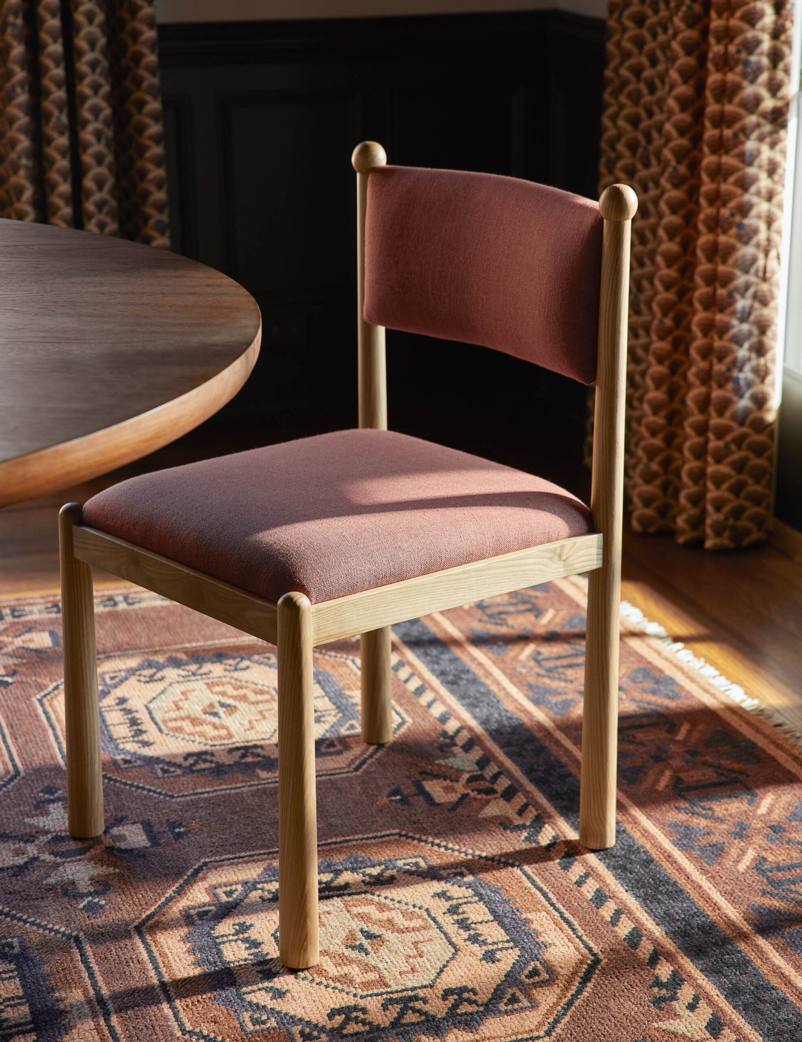 Oren dining set in teak wood with natural brown finish
