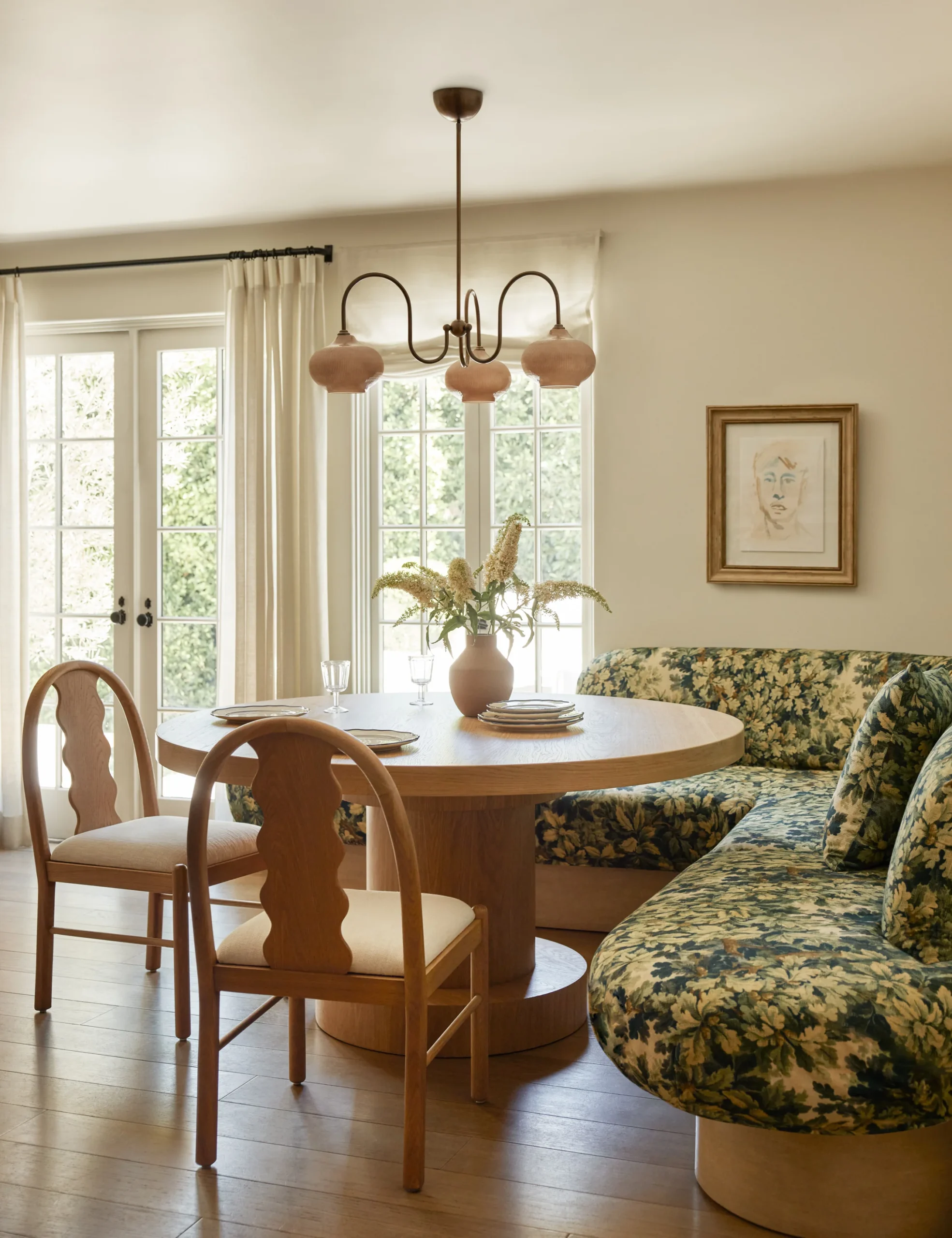 Elara dining set in solid teak wood with natural finish