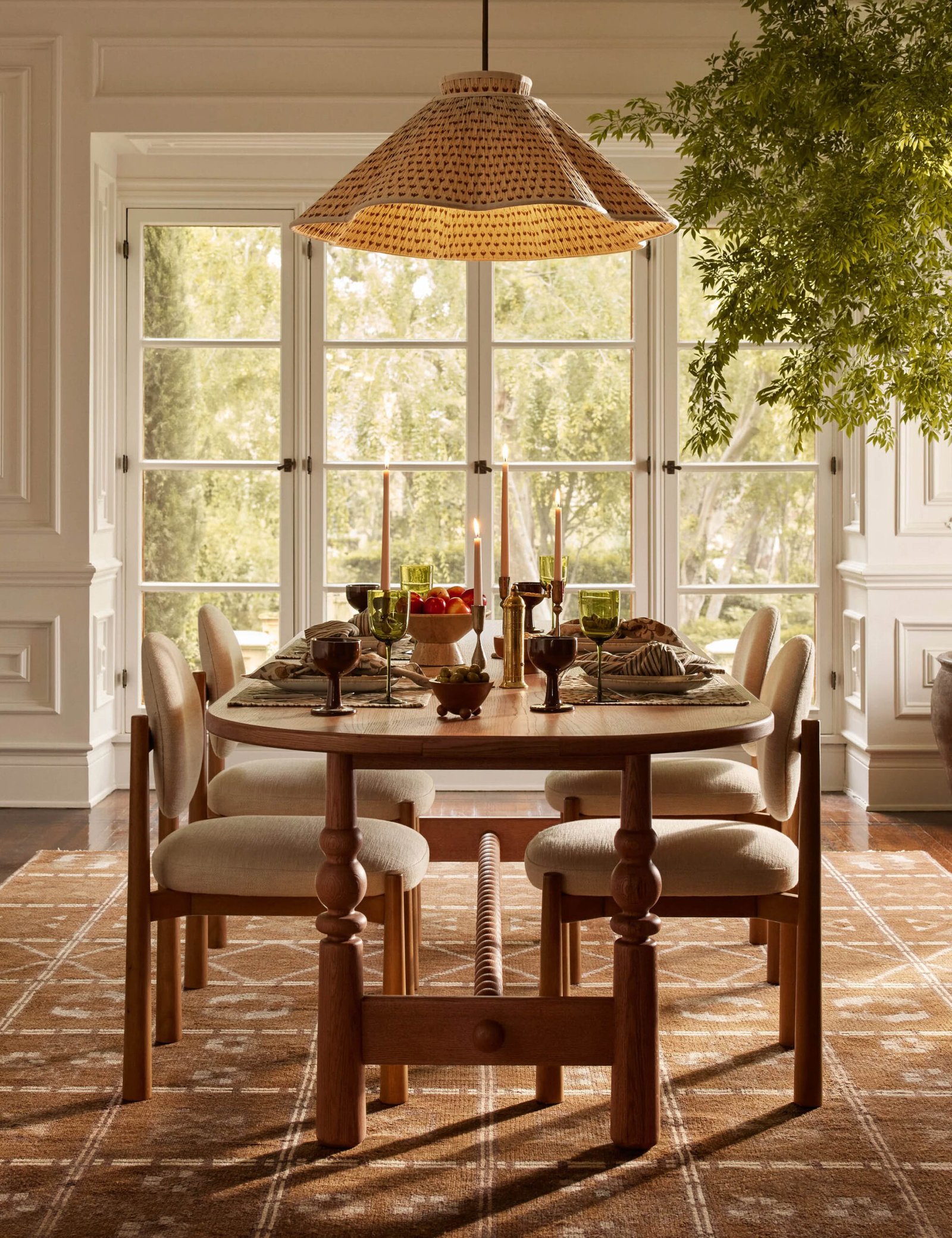 Vano dining set in teak wood with natural finish
