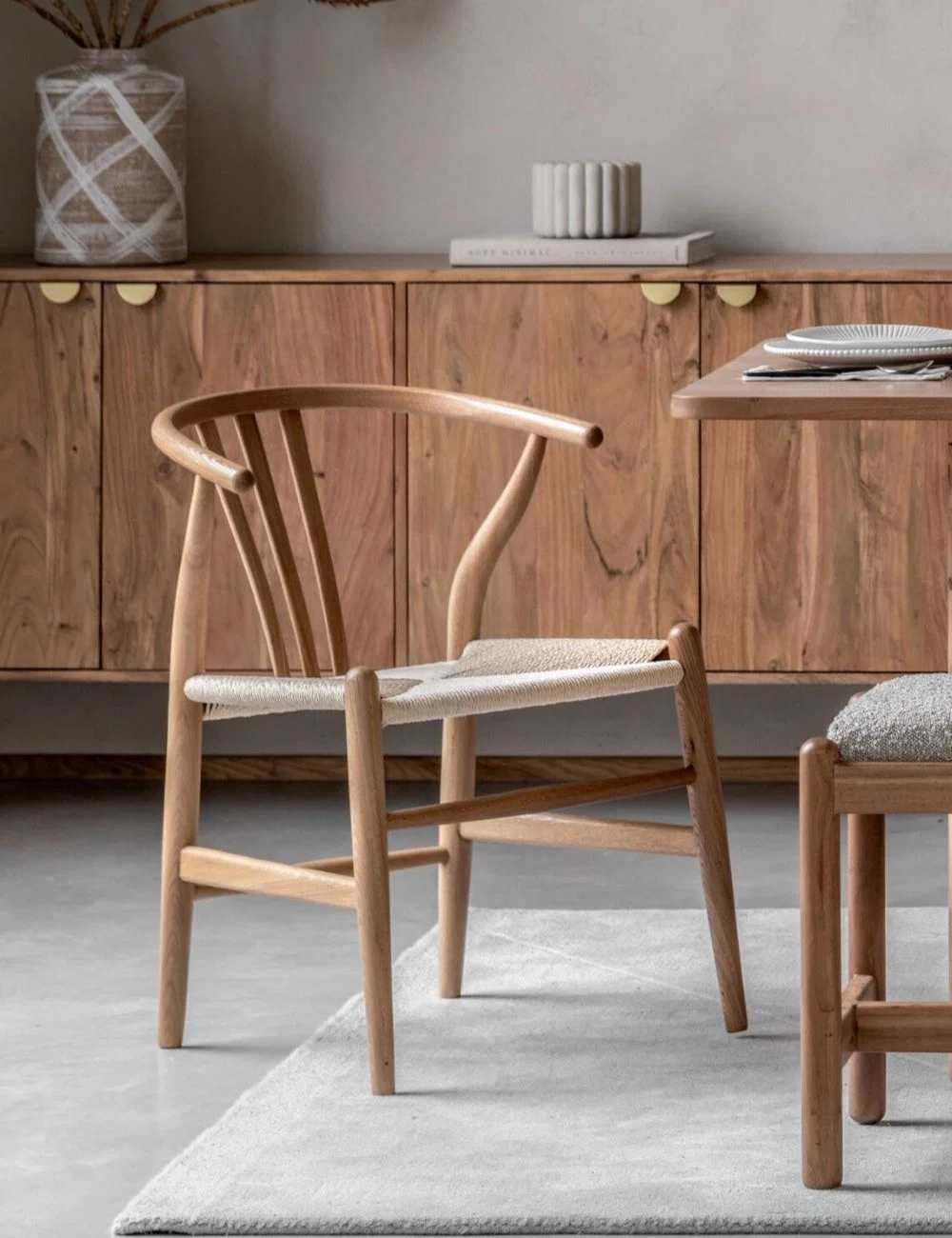 Natural Weave dining set in solid teak wood with natural finish