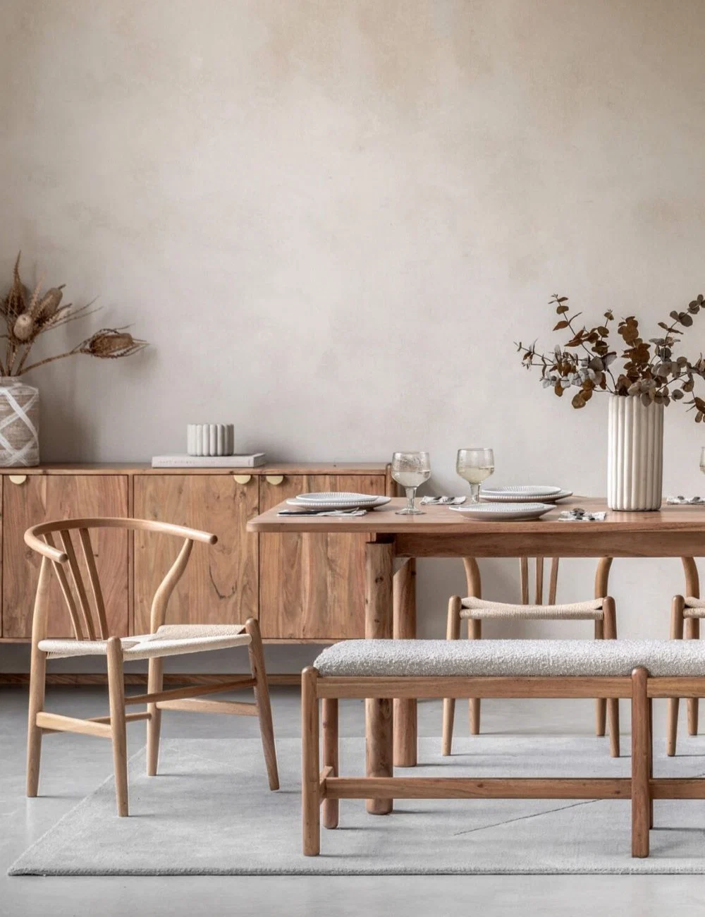Natural Weave dining set in solid teak wood with natural finish